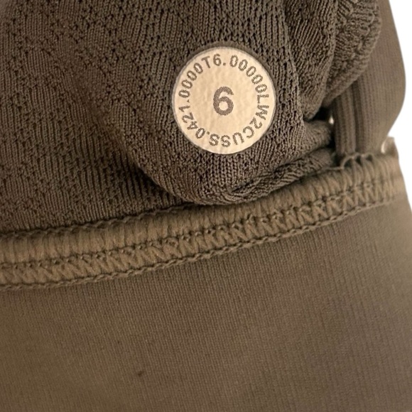 Lululemon Energy Longline Bra *Medium Support, B–D Cups- Size 6 (2022) - Picture 10 of 10